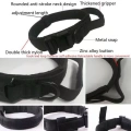 Nylonový zpevněný obojek pro psy střední a velké velikosti s nastavitelnou délkou (khaki + světle šedý knoflík)