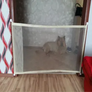 Magický bezpečnostní pet gate pro psy a kočky - 180 cm x 72 cm (černý)